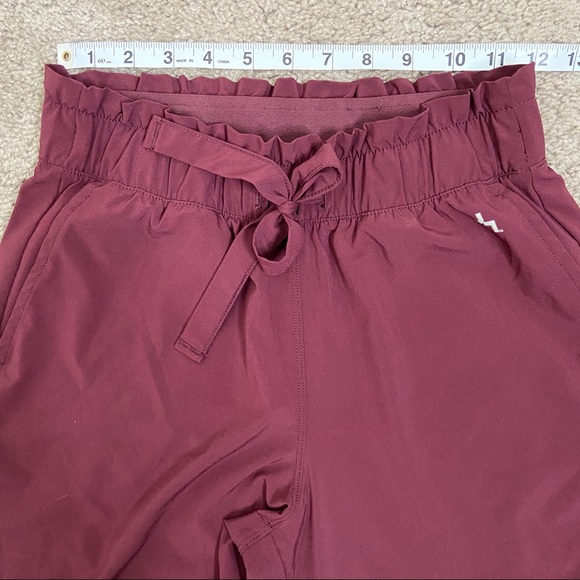 JoyLab High-Waisted Wide Leg Capri Burgundy Ruffle - Picture 7 of 8